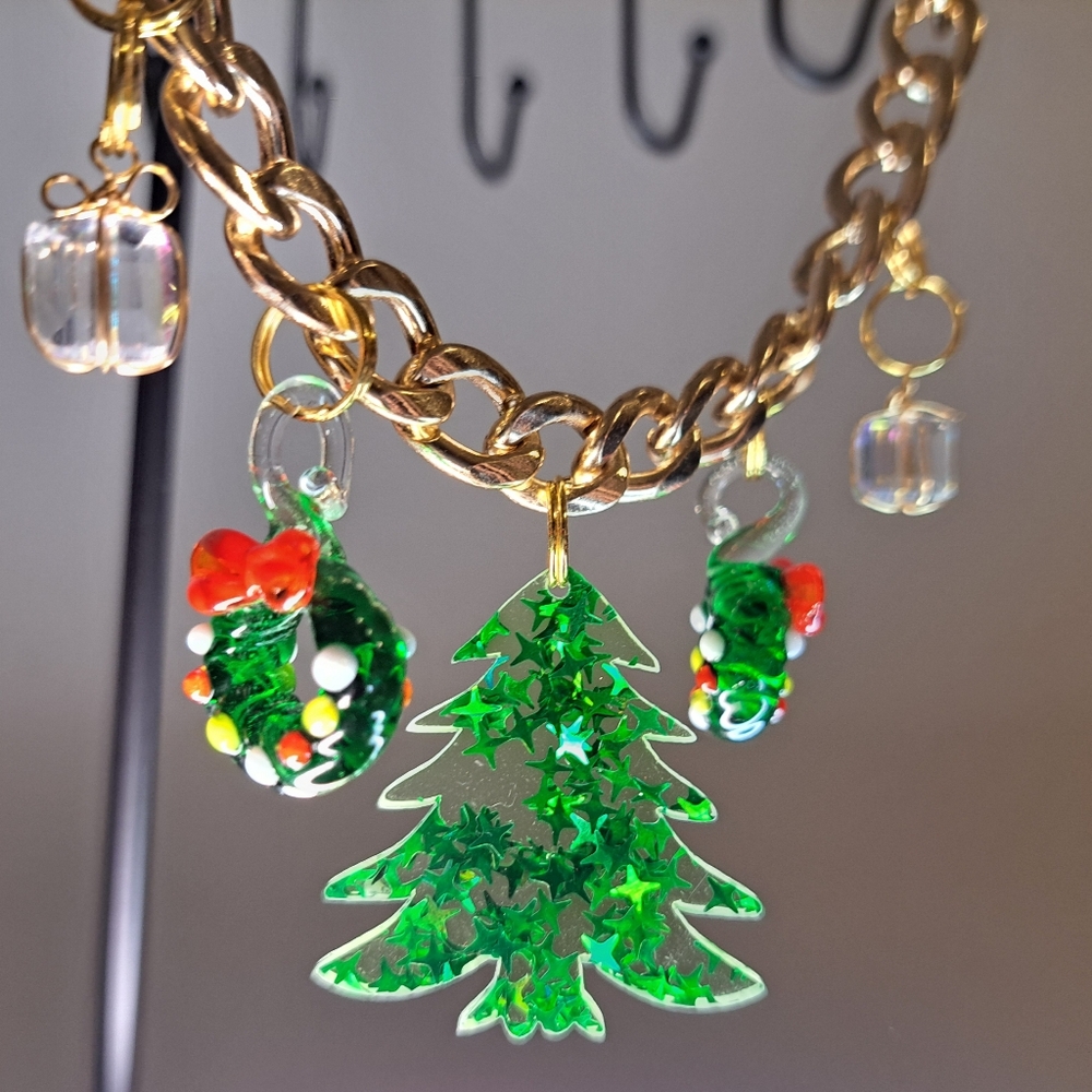 Christmas Charm Chain - purse not included